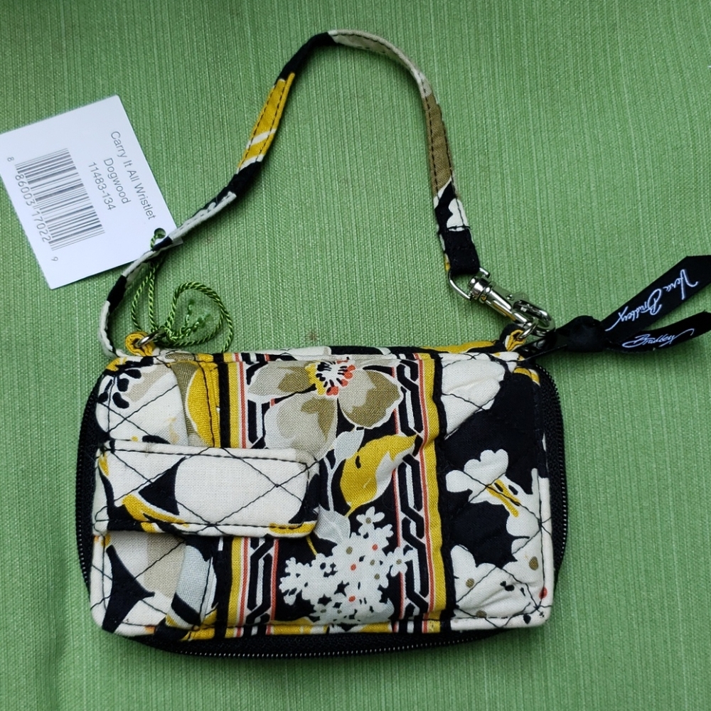 Vera Bradley Carry It All Wristlet